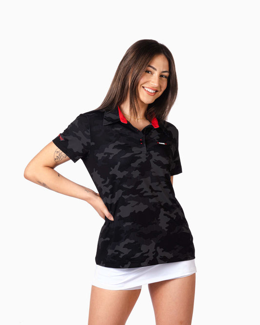 woman wearing camouflaged polo  